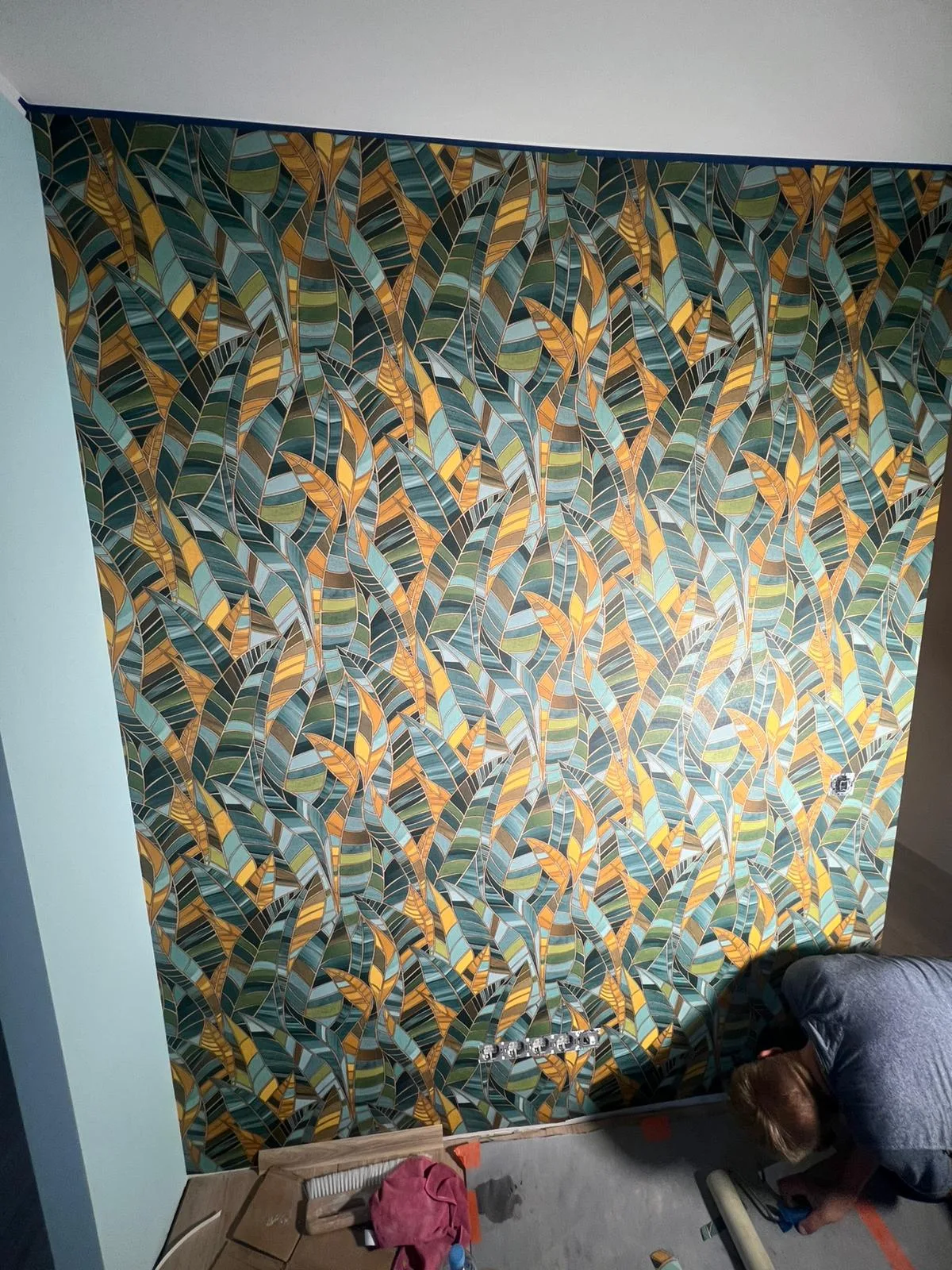Wallpapering in Tallinn – Renoveeri Kodu